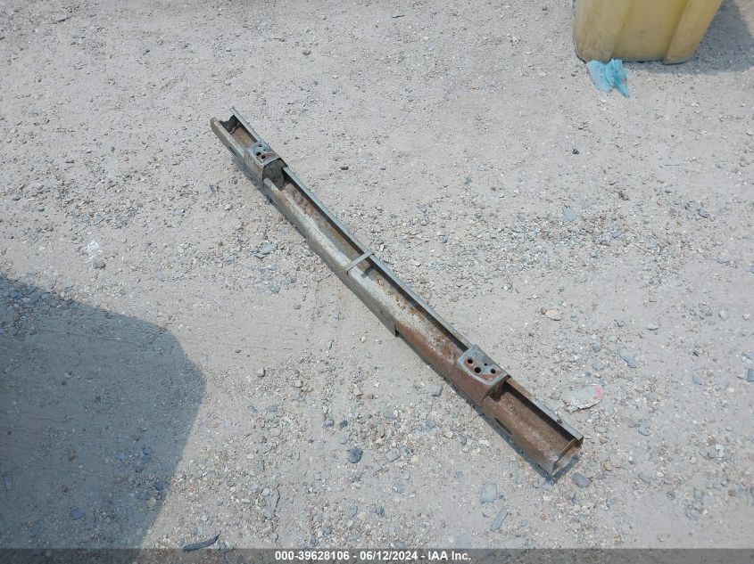 2000 Honda Accord 2.3 Se VIN: JHMCG5672YC004991 Lot: 39628106