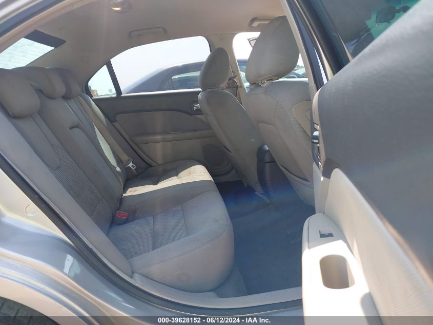 2010 Ford Fusion Se VIN: 3FAHP0HA7AR402472 Lot: 39628152