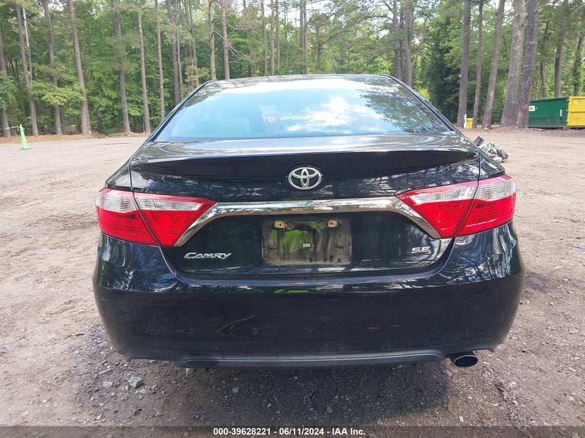 4T1BF1FK2HU320412 2017 Toyota Camry Se
