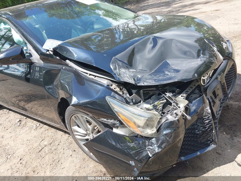 4T1BF1FK2HU320412 2017 Toyota Camry Se