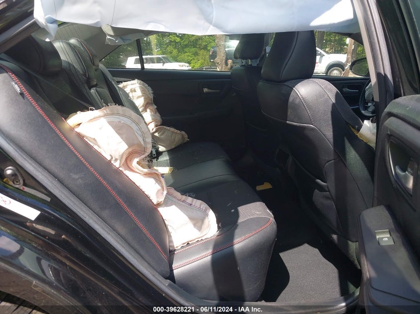 4T1BF1FK2HU320412 2017 Toyota Camry Se