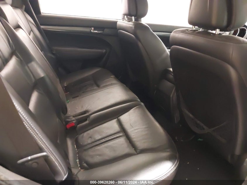2011 Kia Sorento Sx V6 VIN: 5XYKWDA25BG121036 Lot: 39628260