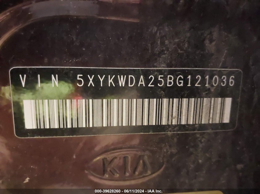 2011 Kia Sorento Sx V6 VIN: 5XYKWDA25BG121036 Lot: 39628260