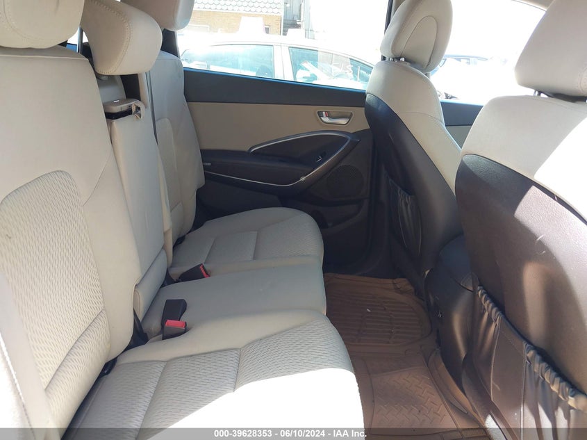 2016 Hyundai Santa Fe Se VIN: KM8SM4HF4GU133565 Lot: 39628353