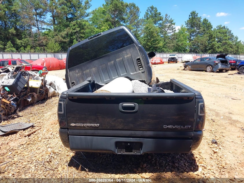 2004 Chevrolet Silverado 1500 Z71 VIN: 2GCEK13T941346490 Lot: 39628364