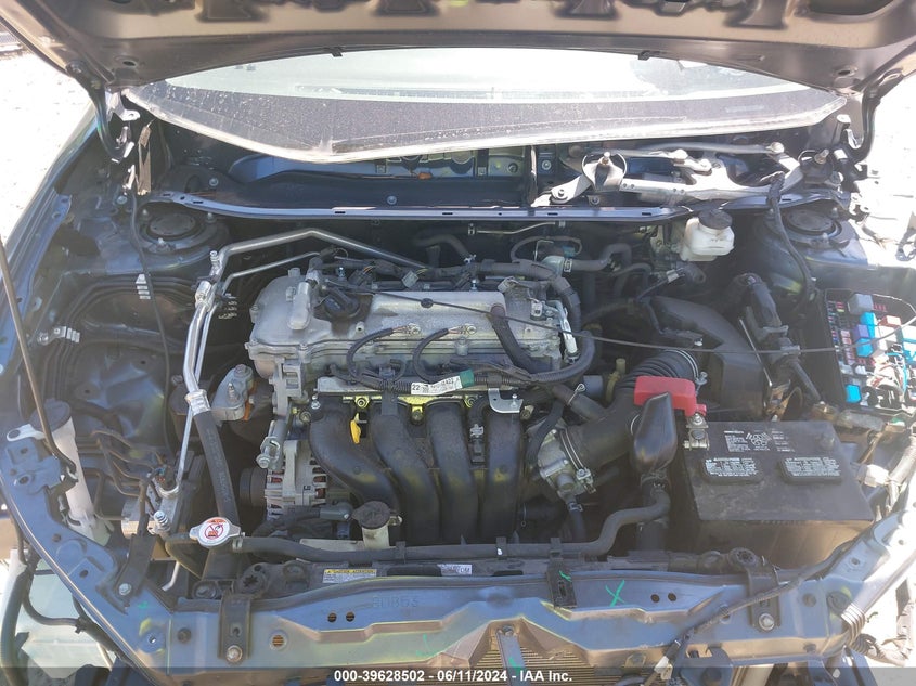 VIN 2T1BURHE9KC202667 2019 TOYOTA COROLLA LE