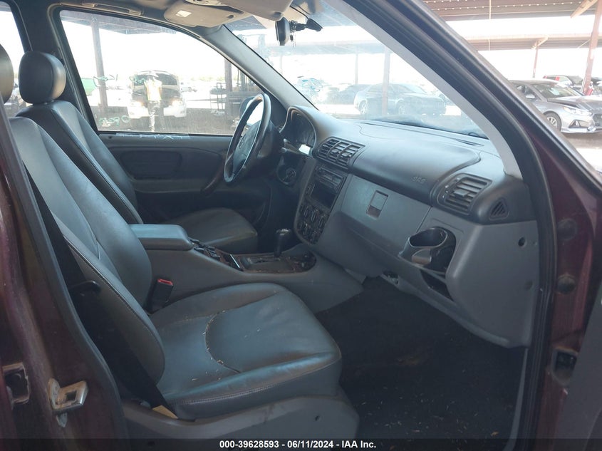 1998 Mercedes-Benz Ml 320 Classic VIN: 4JGAB54E9WA044157 Lot: 39628593