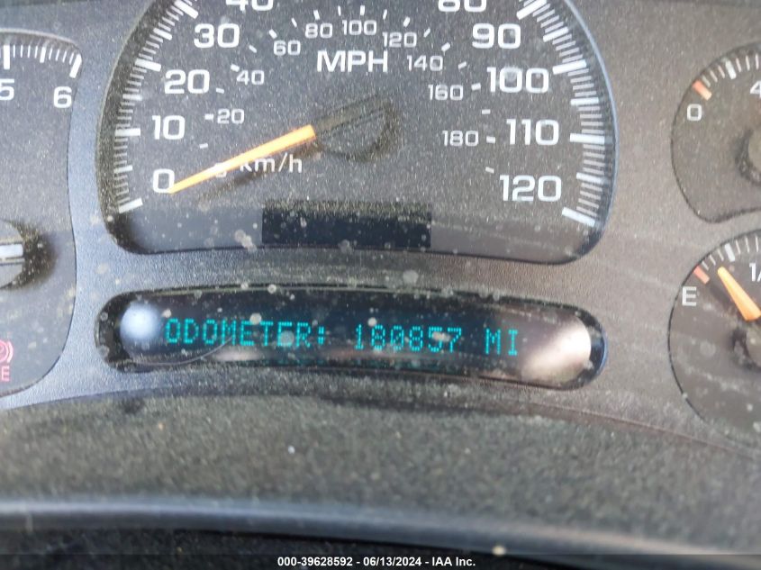 2005 Chevrolet Tahoe Z71 VIN: 1GNEK13T75R232990 Lot: 39628592