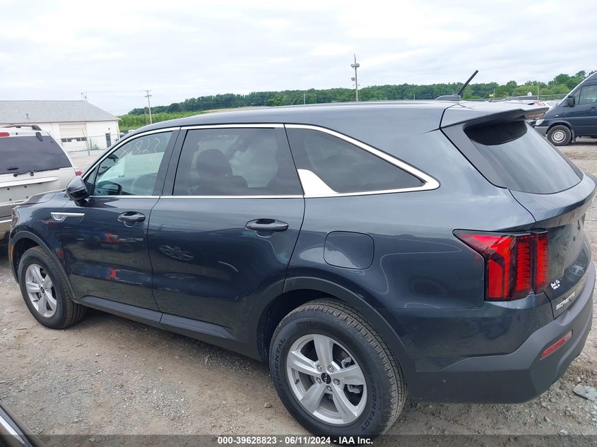 2023 Kia Sorento Lx VIN: 5XYRGDLC3PG214422 Lot: 39628823