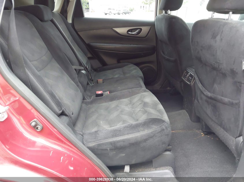 2015 Nissan Rogue Sv VIN: 5N1AT2MK1FC870720 Lot: 39628938