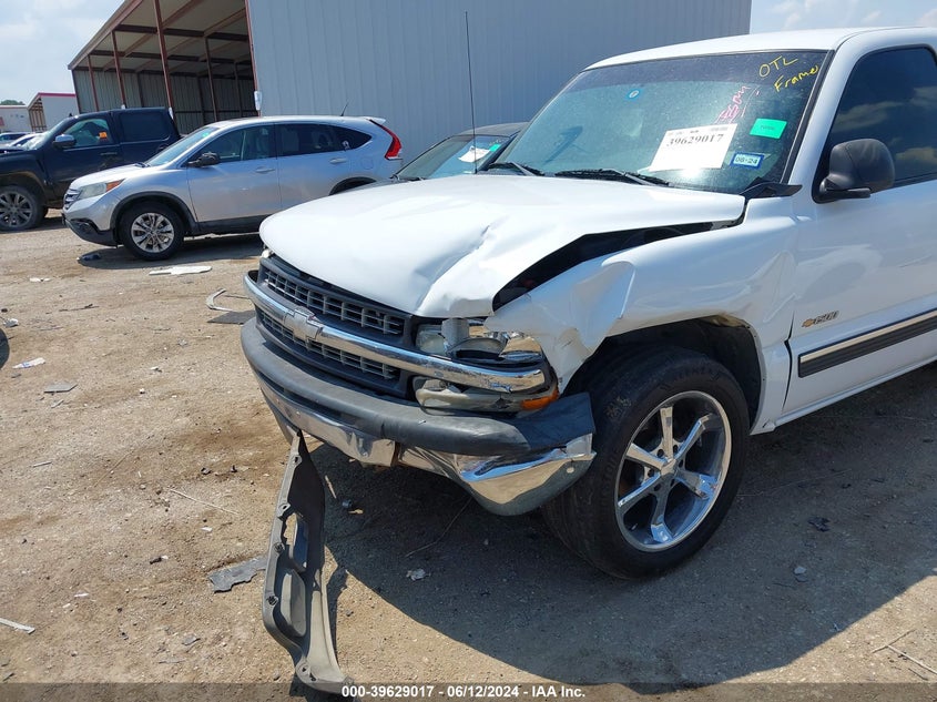 2000 Chevrolet Silverado 1500 VIN: 1GCEC14W6YZ216136 Lot: 39629017