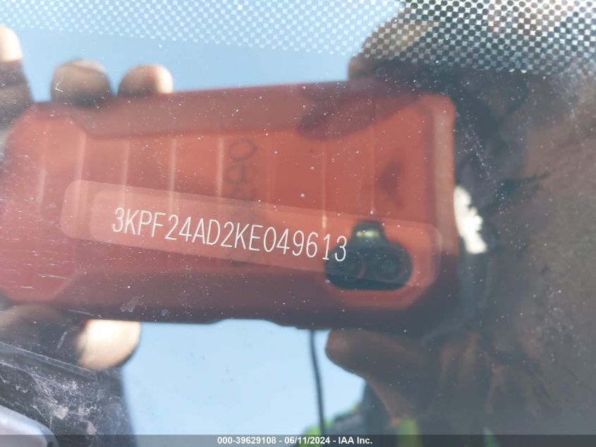 2019 Kia Forte Lxs VIN: 3KPF24AD2KE049613 Lot: 39629108