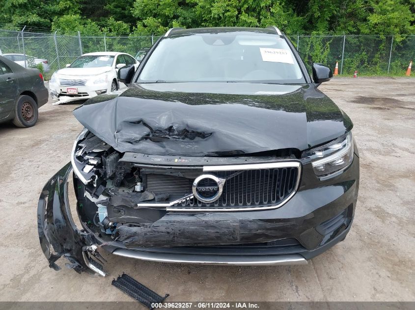 YV4AC2HK8K2129461 2019 Volvo Xc40 T4 Momentum