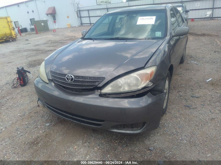 2004 Toyota Camry Xle VIN: 4T1BE32K14U915766 Lot: 39629440