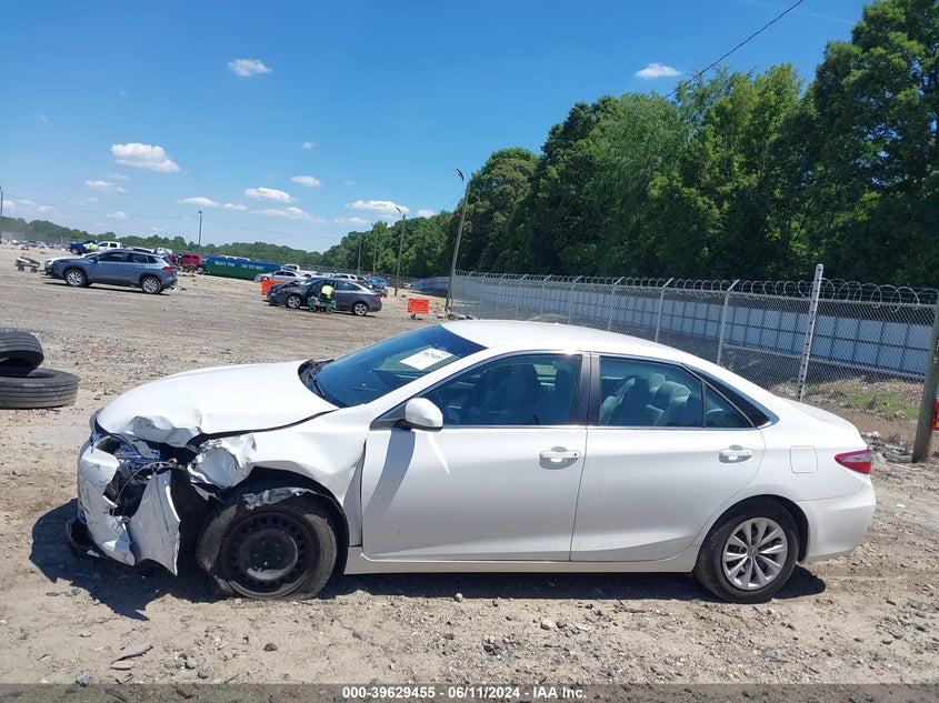 2015 Toyota Camry Le VIN: 4T1BF1FK4FU972364 Lot: 39629455