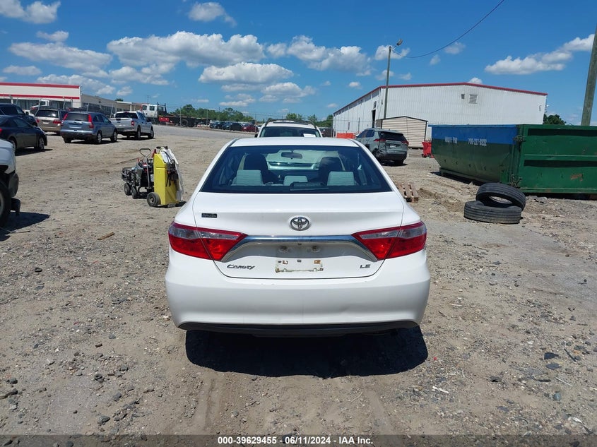 2015 Toyota Camry Le VIN: 4T1BF1FK4FU972364 Lot: 39629455