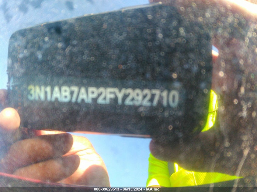 2015 Nissan Sentra Fe+ S/S/Sl/Sr/Sv VIN: 3N1AB7AP2FY292710 Lot: 39629513