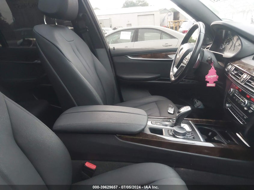 2018 BMW X5 XDRIVE35I VIN: 5UXKR0C56J0X88837
