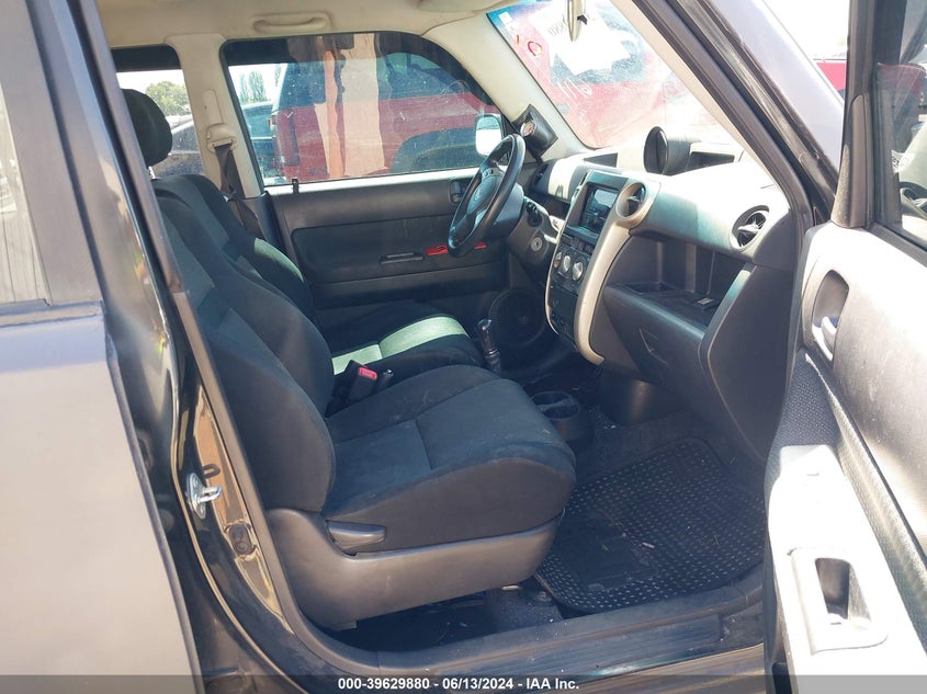 2006 Scion Xb VIN: JTLKT334264104818 Lot: 39629880