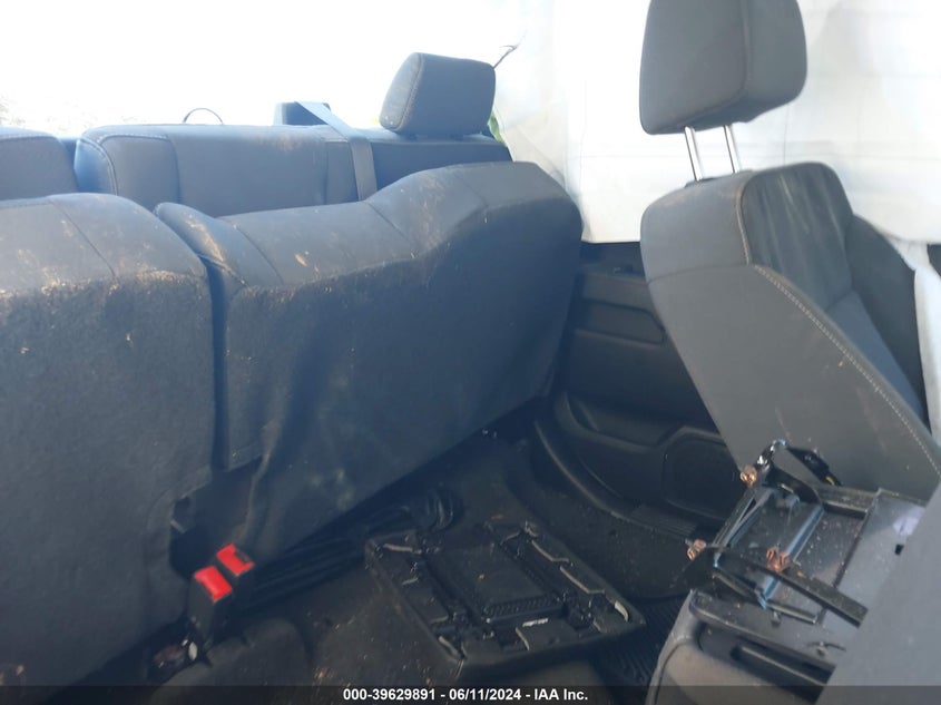 2018 Chevrolet Silverado 1500 1Lt VIN: 2GCRCREC1J1113855 Lot: 39629891