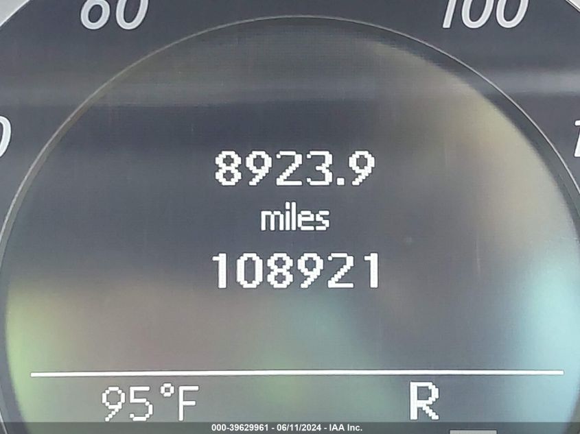 2011 Mercedes-Benz E 350 VIN: WDDHF5GB0BA452443 Lot: 39629961