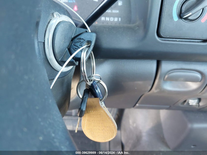 2001 Dodge Ram 1500 St VIN: 1B7HC16Y71S132207 Lot: 39629989