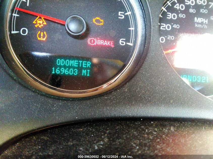 2007 Chevrolet Tahoe Lt VIN: 1GNFK13057R114692 Lot: 39630032