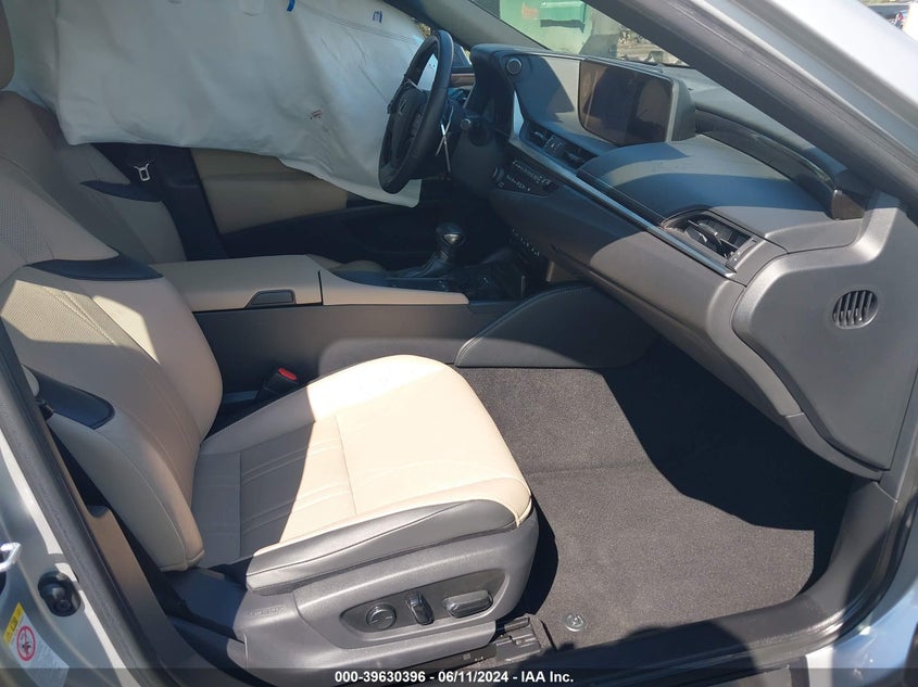 VIN 58ABZ1B11KU030750 2019 LEXUS ES 350 LUXURY