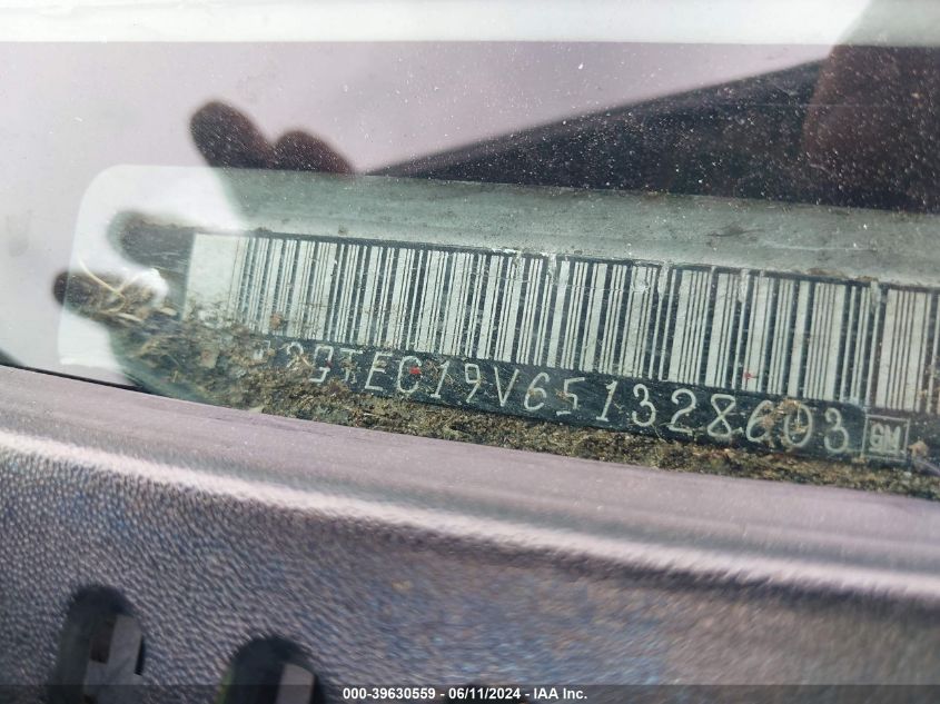 2005 GMC Sierra 1500 Sle VIN: 2GTEC19V651328603 Lot: 39630559