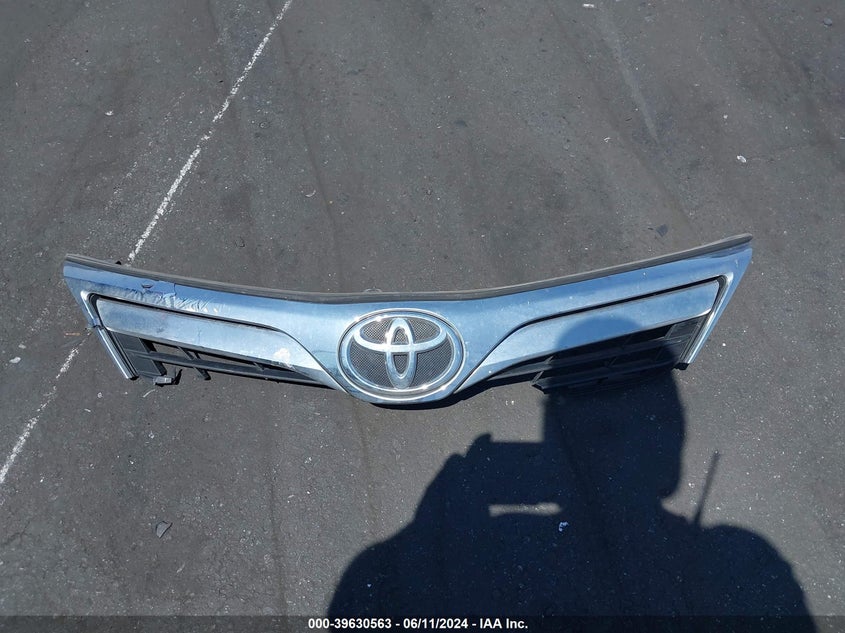 2012 Toyota Camry Le VIN: 4T4BF1FK1CR180870 Lot: 39630563