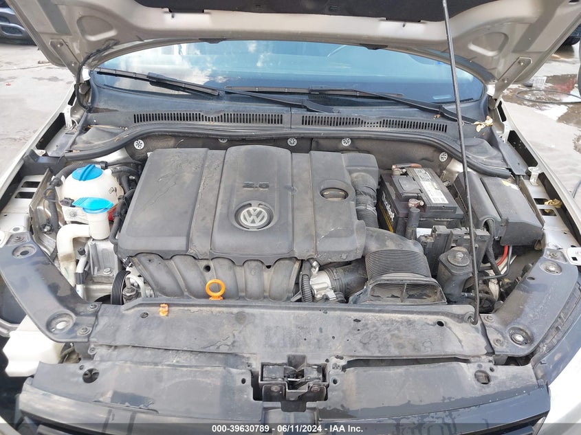 2012 Volkswagen Jetta 2.5L Se VIN: 3VWDX7AJ7CM468092 Lot: 39630789