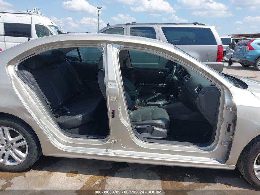 2012 Volkswagen Jetta 2.5L Se VIN: 3VWDX7AJ7CM468092 Lot: 39630789