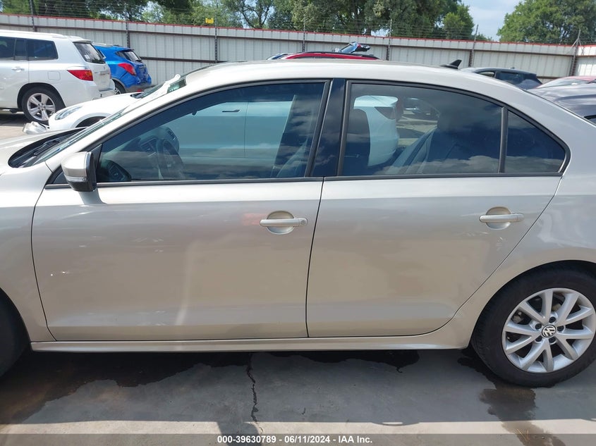 2012 Volkswagen Jetta 2.5L Se VIN: 3VWDX7AJ7CM468092 Lot: 39630789