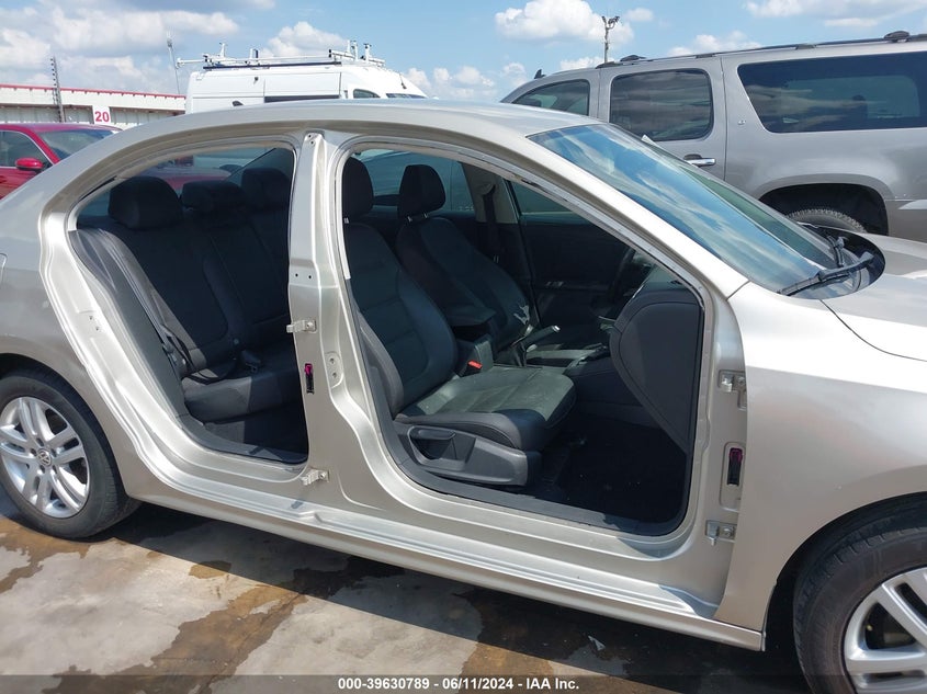 2012 Volkswagen Jetta 2.5L Se VIN: 3VWDX7AJ7CM468092 Lot: 39630789