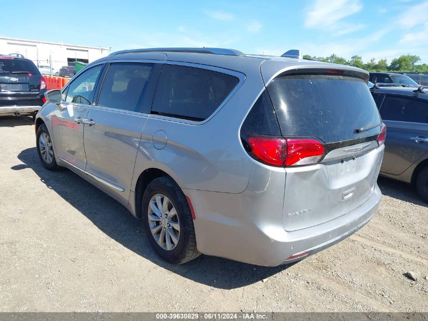 2018 Chrysler Pacifica Touring L VIN: 2C4RC1BG4JR119420 Lot: 39630829