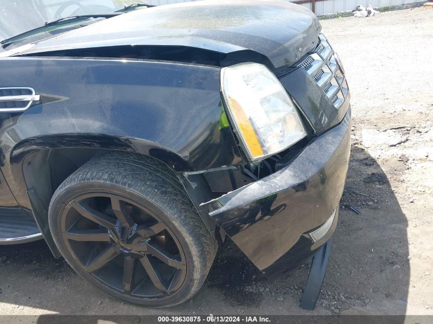 2007 Cadillac Escalade Standard VIN: 1GYFK63817R216352 Lot: 39630875