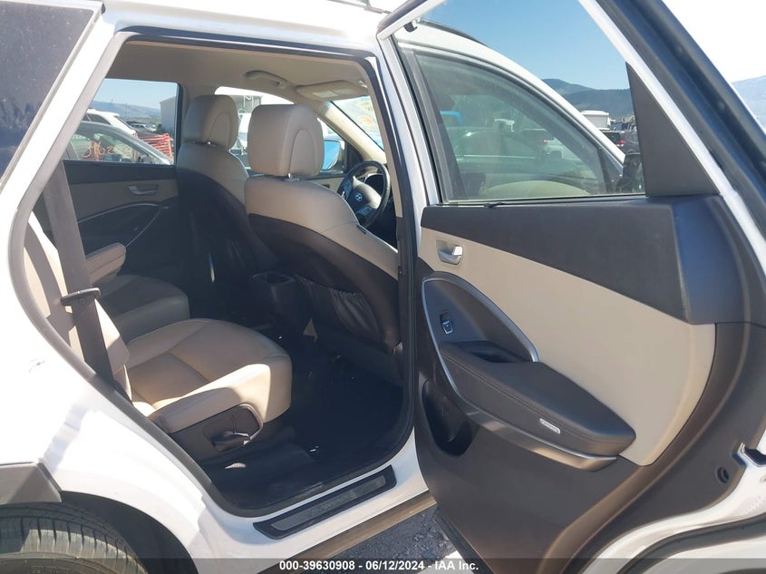 2017 Hyundai Santa Fe Limited VIN: KM8SNDHF9HU239301 Lot: 39630908