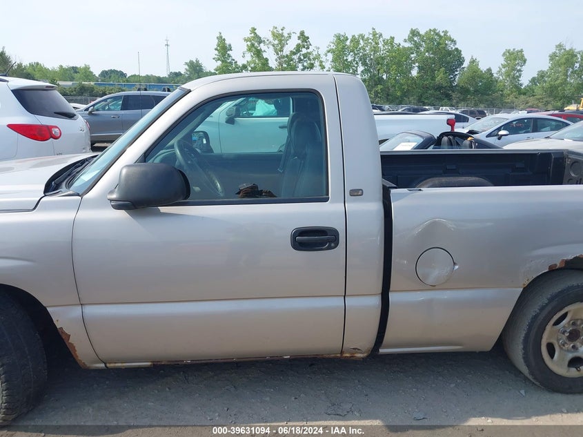 2005 Chevrolet Silverado 1500 Work Truck VIN: 1GCEC14V45Z352252 Lot: 39631094