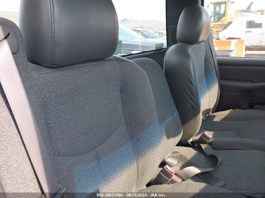 2005 Chevrolet Silverado 1500 Work Truck VIN: 1GCEC14V45Z352252 Lot: 39631094