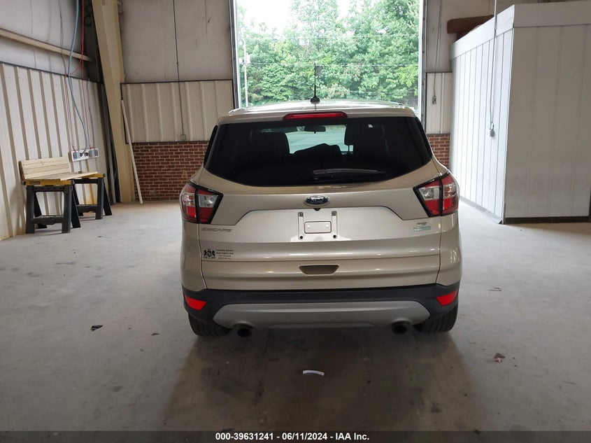 2017 Ford Escape Se VIN: 1FMCU0GD5HUE02607 Lot: 39631241
