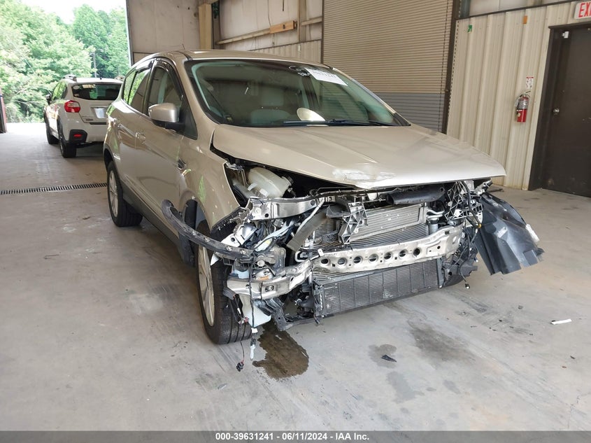 2017 Ford Escape Se VIN: 1FMCU0GD5HUE02607 Lot: 39631241
