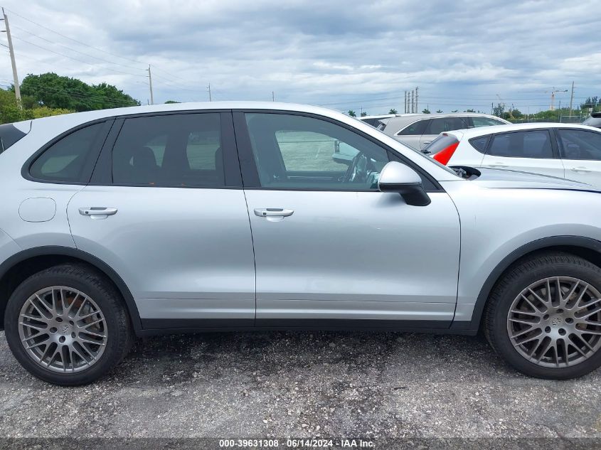 2017 Porsche Cayenne S VIN: WP1AB2A27HLA51689 Lot: 39631308