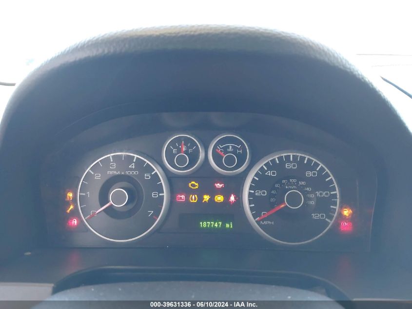 2008 Ford Fusion Se VIN: 3FAHP07118R137883 Lot: 39631336