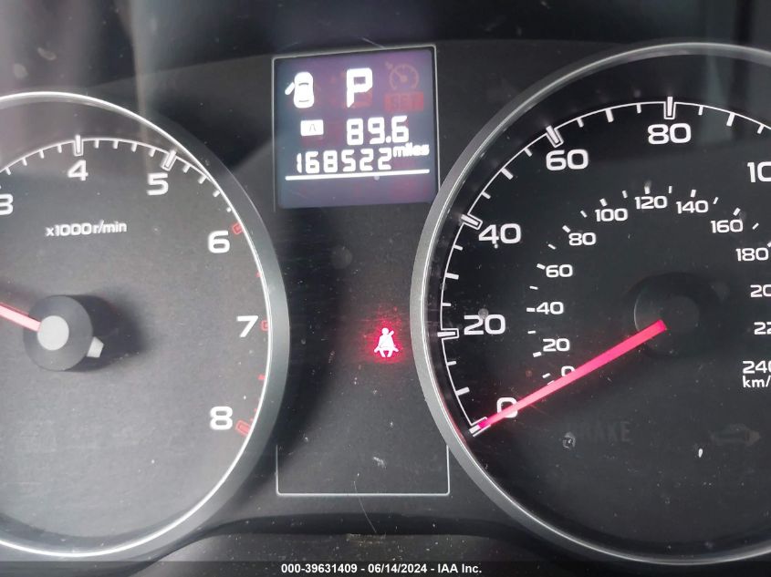 2014 Subaru Outback 2.5I Premium VIN: 4S4BRBCCXE3313901 Lot: 39631409