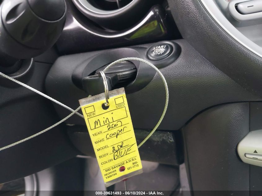 2007 Mini Cooper VIN: WMWMF33547TT51489 Lot: 39631493