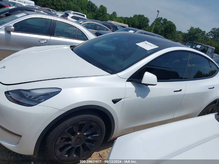 2022 Tesla Model Y Long Range Dual Motor All-Wheel Drive VIN: 7SAYGDEE3NF445760 Lot: 39631517