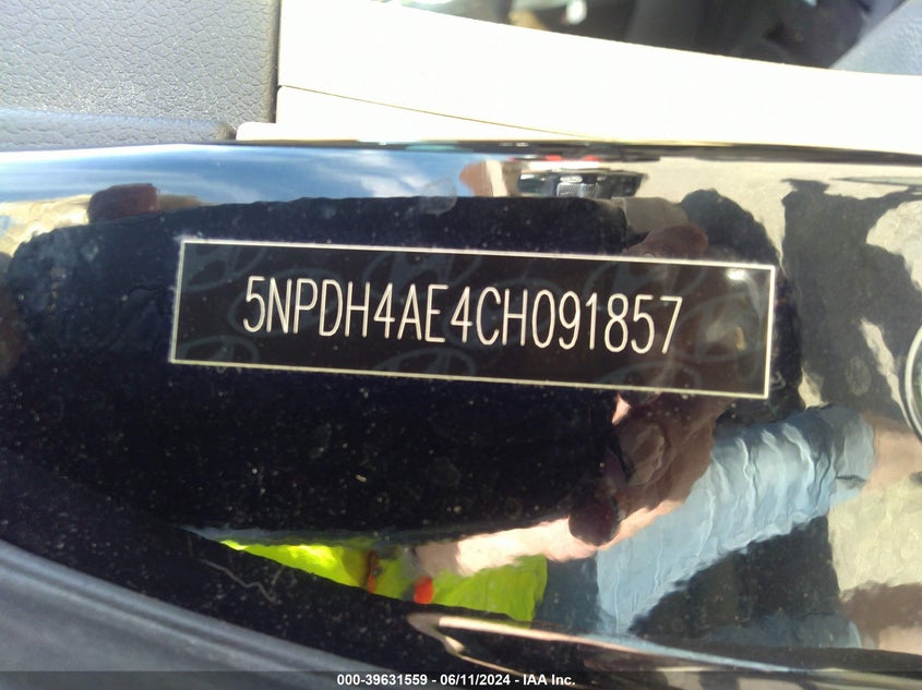 2012 Hyundai Elantra Gls VIN: 5NPDH4AE4CH091857 Lot: 39631559