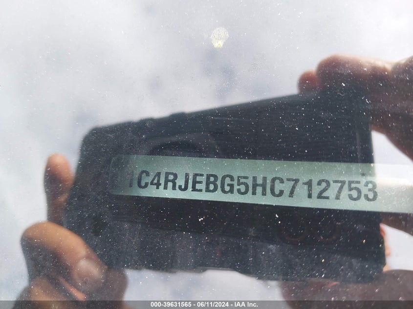 2017 Jeep Grand Cherokee Limited 4X2 VIN: 1C4RJEBG5HC712753 Lot: 39631565