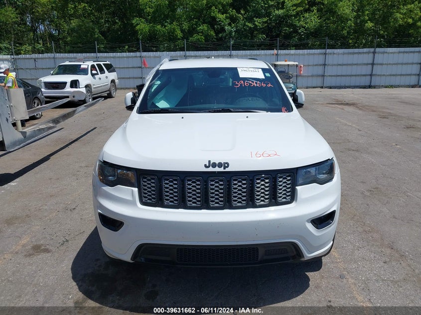 2018 Jeep Grand Cherokee Altitude 4X4 VIN: 1C4RJFAGXJC211175 Lot: 39631662