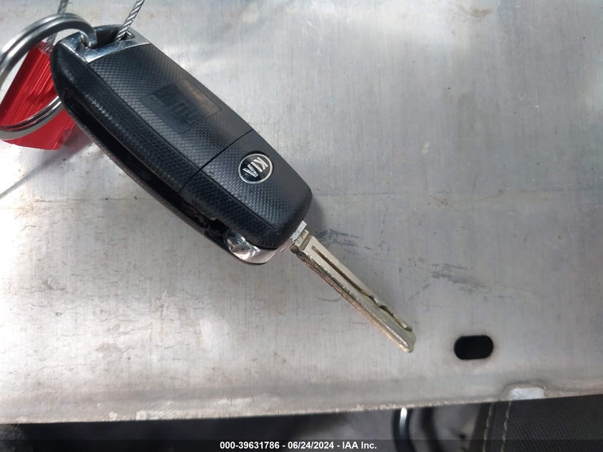 2016 KIA SOUL - KNDJN2A22G7300884